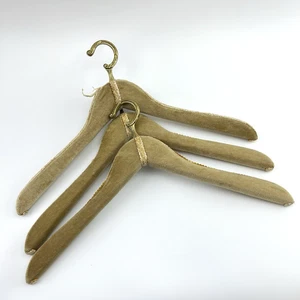 3x Vintage Kleiderbügel Set | Samt Beige Messinghaken | Antik Retro Kleiderhaken - Picture 1 of 21