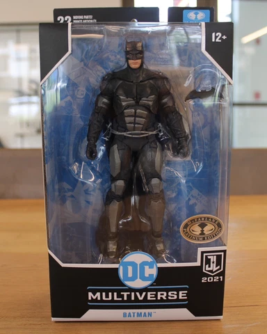 McFarlane Toys DC Multiverse Action Figure 7” Justice League Batman Platinum Cover