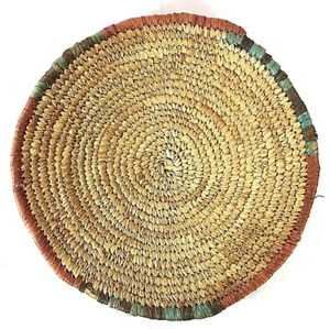 Hand Made Panama Woven Plate Natural & Dyed Fiber Color Patten Design 9.5in - Picture 1 of 4
