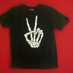 A Children’s Place Boys Size L T-Shirt Black Skeleton Hand Peace Sign Halloween - Picture 1 of 2