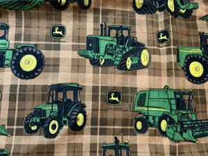 Tela de edredón de algodón a cuadros John Deere Tractores ~ material artesanal de patio ribete marrón - Imagen 1 de 4