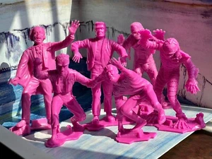 MARX TOYS RECAST 6" CLASSIC HOLLYWOOD MONSTERS- 6 FIGURE SET (BRIGHT PINK) - Picture 1 of 14