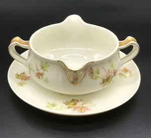 Barco de salsa Haviland France Limoges hoja de arce con placa inferior adjunta rosa verde - Imagen 1 de 7