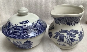 Vintage Churchill Blue Willow Creamer and Sugar Made In England Asian Motif 3.5” - Picture 1 of 7