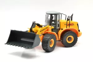 New Holland Wheel Loader W190C - MOTORAMA 1/50 - Construction Equipment - Picture 1 of 2
