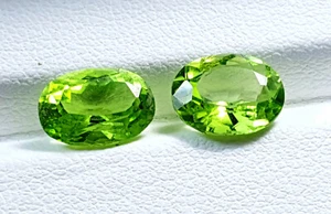 4.95 Carats Beautiful Natural Color Peridot Cut Stones Excellent Luster 2Pieces  - Picture 1 of 3