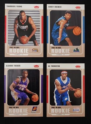 Lote de 8 tarjetas de novato de baloncesto Fleer 2007-08 Foto 1 de 4