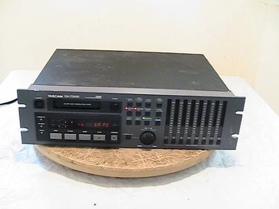 TASCAM DA-78HR Modular 8 track 24 bit DTRS Cassette Digital Recorder - Image 1 of 4