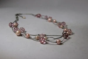 Collana filo argento multifilo con perline rosa - Foto 1 di 5