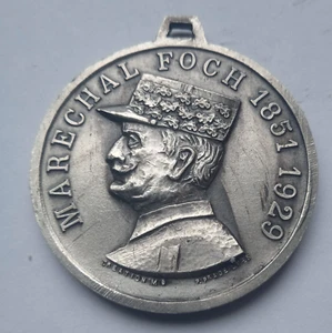 FRANCE 1958 HOMAGE TO MARSHAL FOCH for 50 YEARS of WW1 ARMISTICE MEDAL - Picture 1 of 2