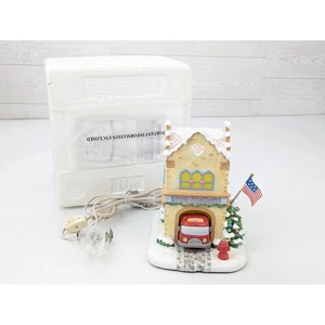 Precious Moments Hawthorne Weihnachtsdorf "Herzen und Helden Feuerwache" - Bild 1 von 7