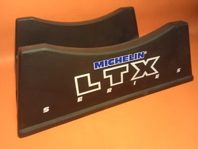 Pantalla de rueda de neumático Michelin serie LTC de plástico ajustable Foto 1 de 4