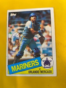 RS4802 1985 Topps #58 Orlando Mercado MARINERS HAND SIGNED AUTOGRAPH