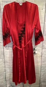 NWT Sexy Satin Red w/Black Embroidery 2-pc Robe / Gown Set Sz XL - Picture 1 of 8