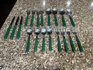 Reed and Barton Select Nouvelle Green Handle Flatware Lot Of 19 Stainless Steel - Picture 1 of 9