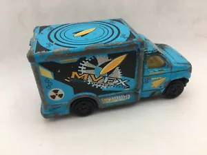 Road & Track 1:64 pressofuso auto movimento effetti visivi Cube Van MVFX blu 79600 - Foto 1 di 12