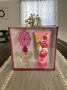 Betsey Johnson Gift Set for Women 1.7 oz EDP , 3.4 oz Body Lotion 2 PC - Picture 1 of 2