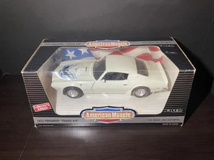 ERTL American Muscle 1973 Pontiac Firebird Trans AM 1:18 White - Picture 1 of 3