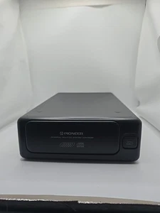 Pioneer CDX-FM35  6-Disc CD Changer, No Remote - Picture 1 of 6