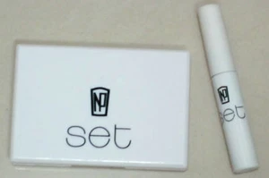 Napoleon Perdis Set Lash & Dash - Black Mascara & Lip Gloss Palette - NP Makeup - Picture 1 of 2