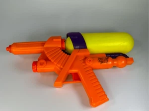 Vintage LARAME 1994 Air Pressure Super Soaker Water Toy XP35 Rare 1990s WORKS - Picture 1 of 5