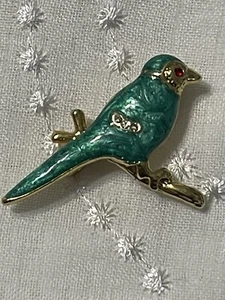 Goldfarbene türkisfarbene Emaille & Strass Vogel auf Ast Brosche Anstecknadel. Neu ohne Etikett - Bild 1 von 4