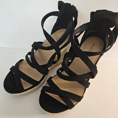 Cuña plataforma envolvente al tobillo Torrid para mujer talla 9,5 W con tiras con cordones - usada una vez Foto 1 de 4