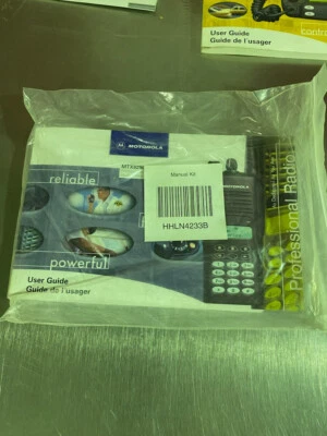 Motorola MTX8250 Radio User Guide HHLN4233B 68P81093C90-B - Image 1 of 3