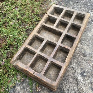 Seltene antike javanische handgeschnitzte Betelnussdose - Bild 1 von 13