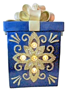 KRINGLE EXPRESS INDOOR/OUTDOOR OVERSIZED 15" LIT PRESENT~BLUE & GOLD~NEW IN BOX - Picture 1 of 12
