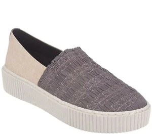 Neu im Karton Lori Goldstein Collection 89 $ Slipper Sneaker mit Smok-Zinn Größe 8,5 M - Bild 1 von 11