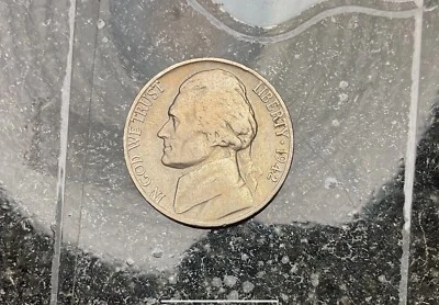 1942-D Jefferson Nickel *ERROR* D Over Horizontal D #2564 RARE, EF40 *FREE S/H - Image 1 of 4