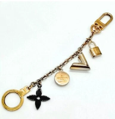 Louis Vuitton Bag Charm Bijou De Sac Kaleido V Charm Keychain Holder Gold M67379 - Imagem 1 de 4