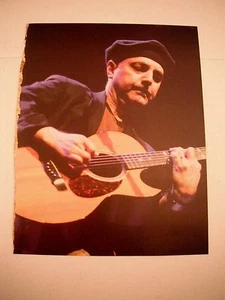 Página de fotos del libro de mesa de café Phil Keaggy guitarrista 12x9 - Imagen 1 de 2