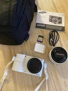 Samsung NX1000 20.3MP Digital Camera WHITE W/20-50mm Lens *Bundle* - Picture 1 of 21