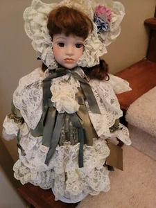 Muñeca Seymour Mann Connoisseur Collection 21" - Imagen 1 de 12