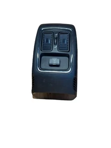 ๐ฅ11 12 13 14 15 16 17 18 WK2 Jeep Grand Cherokee Center Console Vent 150V - Picture 1 of 7