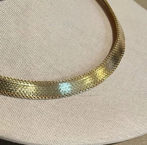 STUNNING Vintage Monet Gold Tone Collar Choker Woven Texture SUPER SHINY! - Picture 1 of 4