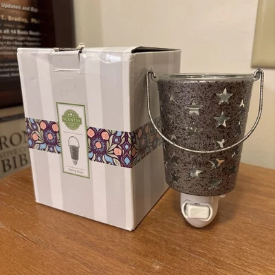 Scentsy Mini Wall Plug-In Wax Warmer Seeing Stars EUC - Image 1 of 4