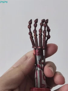 1/4 T800 Terminator T2 Mechanical Arm for 18in Figure Only Accessory (No Figure) - Picture 1 of 8