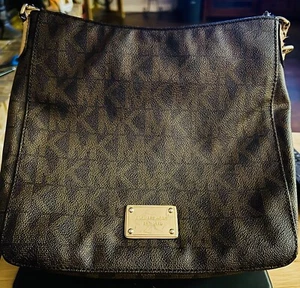 Michael Kors Women's Jet Set Travel Large Messenger Bag - Brown Pvc 2019 - Picture 1 of 11