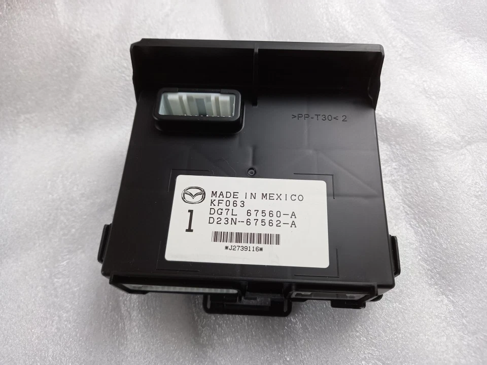 Centralina originale MAZDA 2 (DJ) BCM DG7L67560A - Immagine 1 di 1