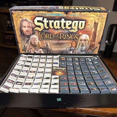 Stratego The Lord of the Rings Trilogy Edition Board Game Complete 2004 LOTR  - Image 1 of 4