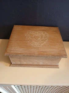 Rustic 7" Wooden Hinged Box With Carved Heart Detail VGC Vintage - Picture 1 of 12