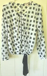 Top Forever 21 M blanco y negro a cuadros semi transparente plisado cuello ceñido dobladillo - Imagen 1 de 8