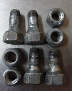 2 Sets Kubota RTV X900 Wheel Bolts & Nuts - Bild 1 von 1