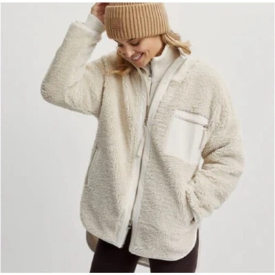 Varley Marney Oversized Fuzzy Jacket Size Medium - Image 1 of 4