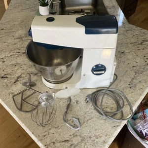 Kenwood Chef Batidora de Pie A702 Con 3 Accesorios Batidora y Tazón Potente - Imagen 1 de 14