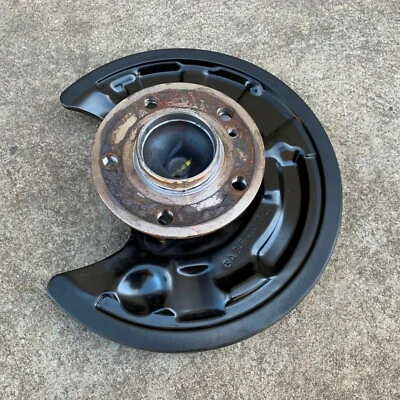 Mercedes Benz A200 W176 Rear Wheel Bearing Hub RHS A2463340006  - Image 1 of 4