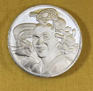 Space Jam 1.5" Coin 1997 Micheal Jordan Looney Toons - Bild 1 von 2